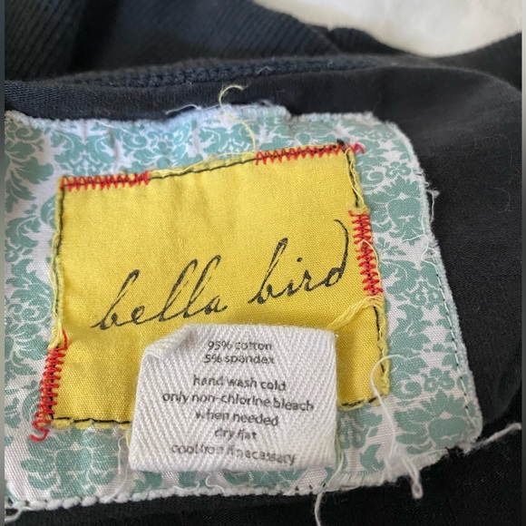 Black Buttoned Cropped Top - Picture 7 of 7